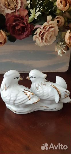 Фарфоровая статуэтка 
