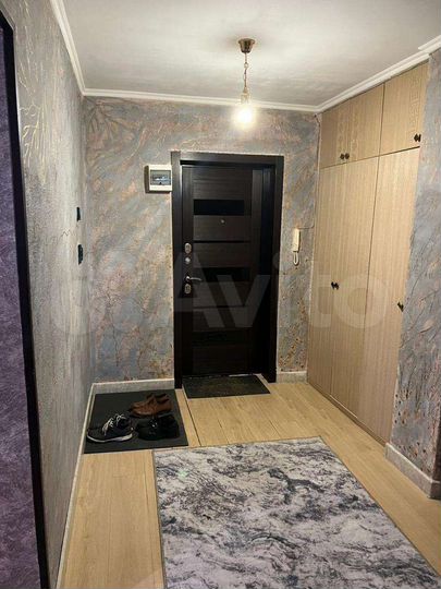 3-к. квартира, 65 м², 10/12 эт.
