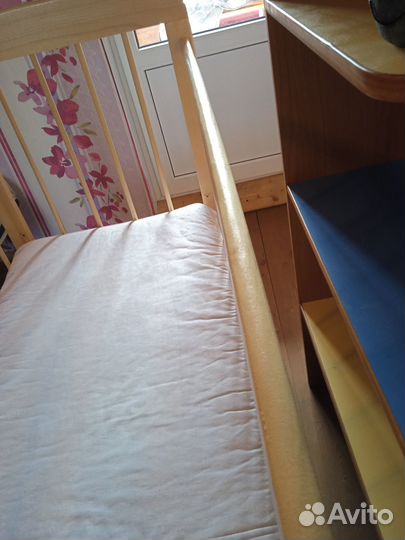 Детская кроватка