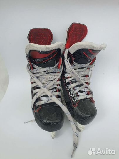 Хоккейные коньки bauer vapor Х2,7