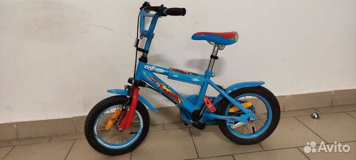 Велосипед детский (колëса 12 дюймов)