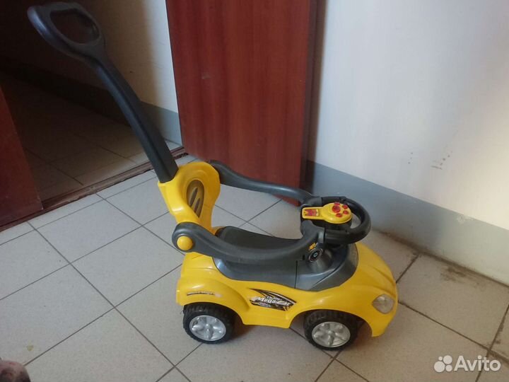 Машинка-каталка