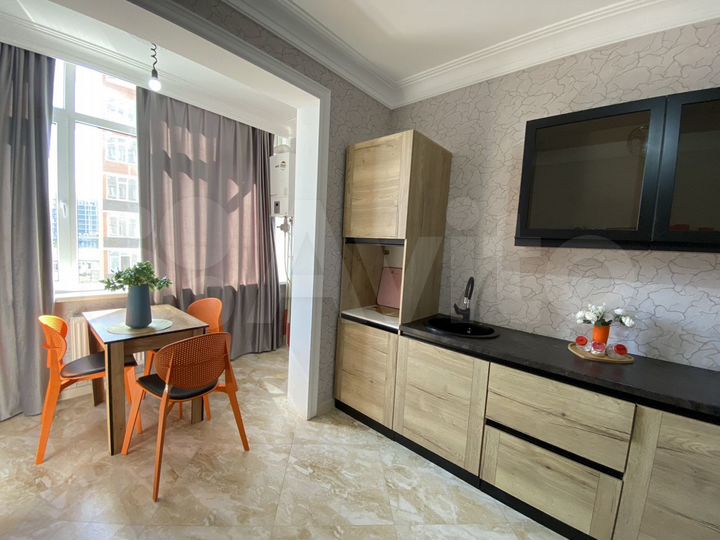 2-к. квартира, 85 м², 4/12 эт.