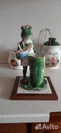 Подставка под кухонные аксессуары лягушка pavone