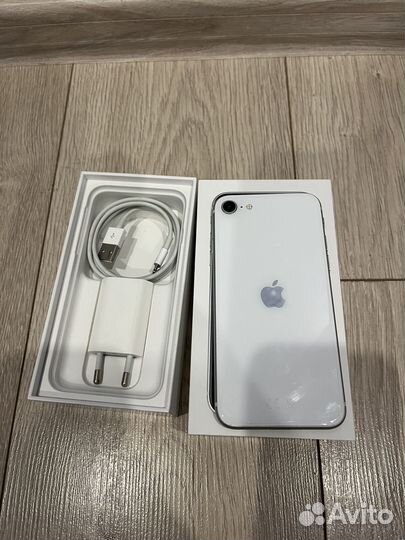 iPhone SE (2020), 64 ГБ