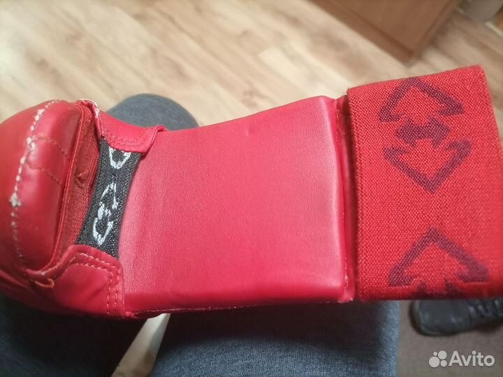 Перчатки для карате с защитой стоп и голени