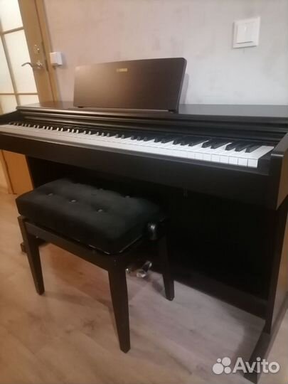 Цифровое пианино Yamaha Arius