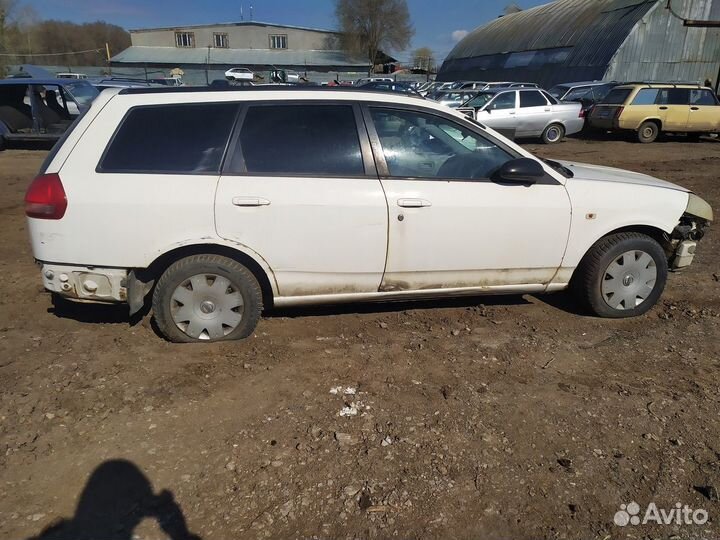 Стойка задняя Nissan Wingroad WFY11 QG15DE