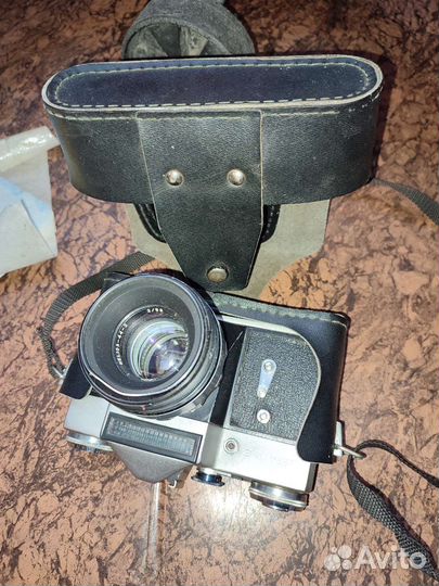 Плёночный фотоаппарат зенит Е