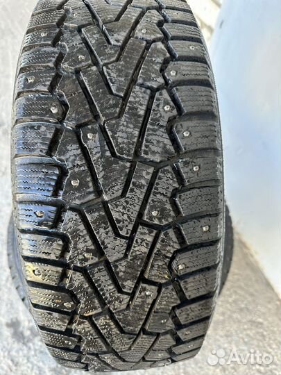 Pirelli Ice Zero 205/60 R16 19E