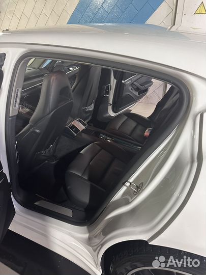 Аренда porsche panamera с водителем