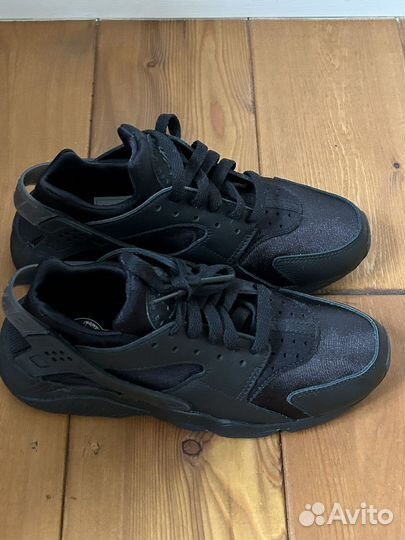 Кроссовки женские Nike Air Huarache 36,5 оригинал