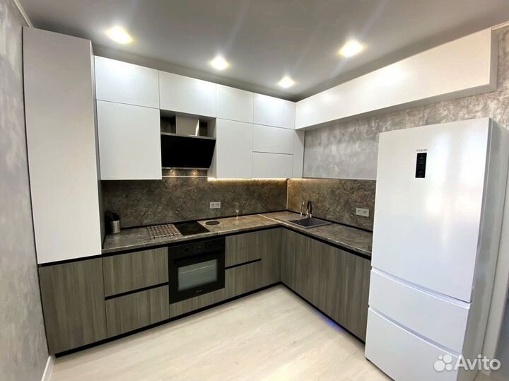 Кухня на заказ угловая