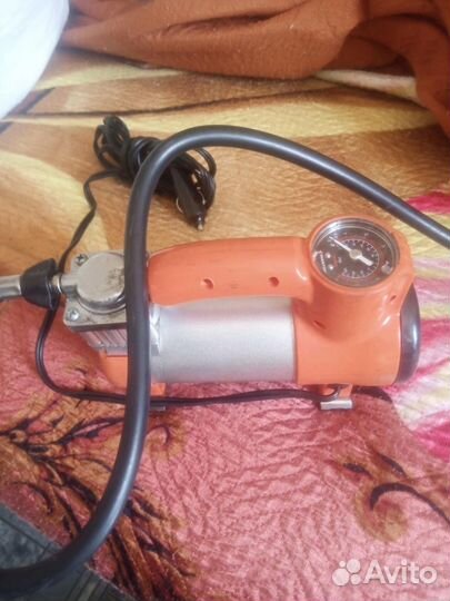Компрессор автомобильный для шин