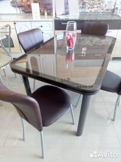 Стол кухонный Одиссей стекло 0,9 м