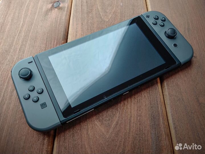 Nintendo Switch v2 прошита Б/у
