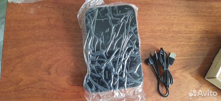 Автодержатель с функцией проводной зарядки meidi