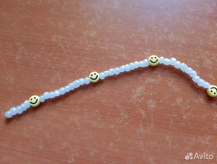 Браслет из бисера