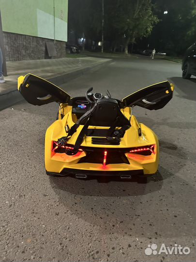 Детский электромобиль