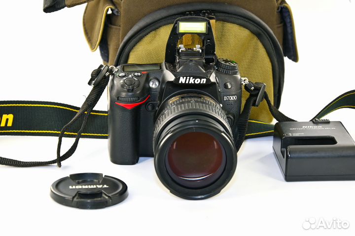 Nikon D7000 16.2MP зеркалка Kit AF-S VR 18-70