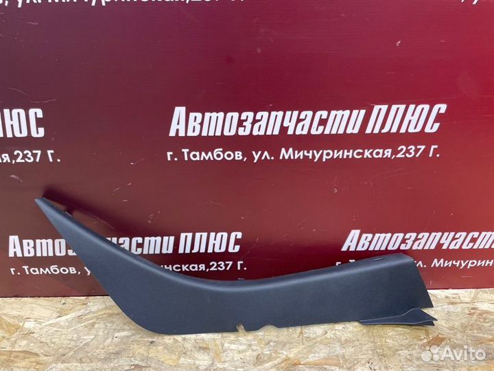 Обшивка стойки задняя правая Renault Logan