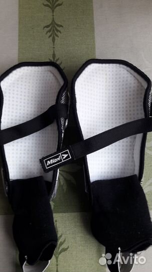 Щитки с голеностопом Mitre