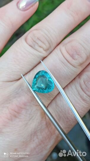 Коллекционный камень Параиба цвет