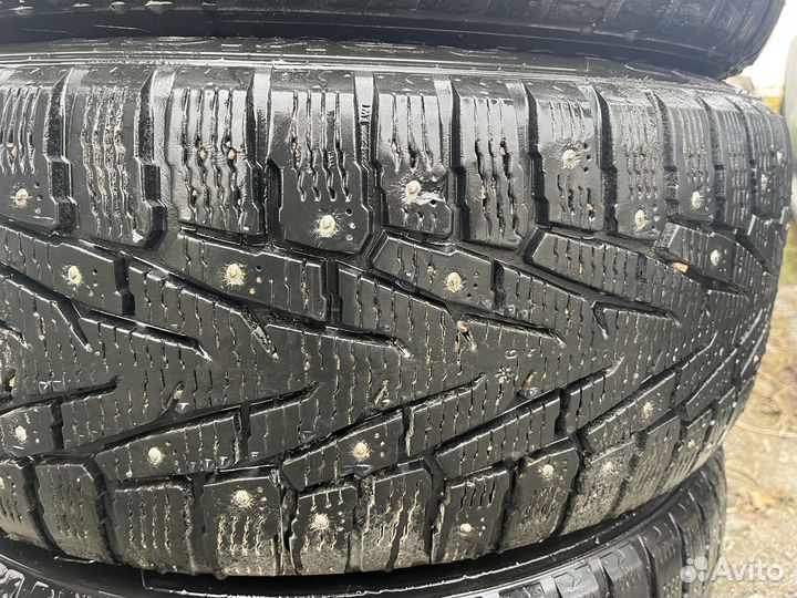 Nokian Tyres Hakkapeliitta 7 SUV 235/60 R18