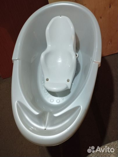 Ванна для новорожденного с горкой