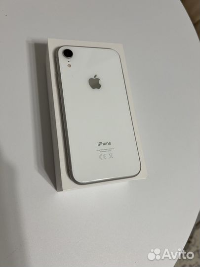 iPhone Xr, 64 ГБ