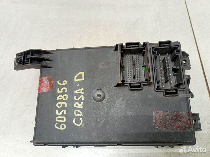 Блок предохранителей