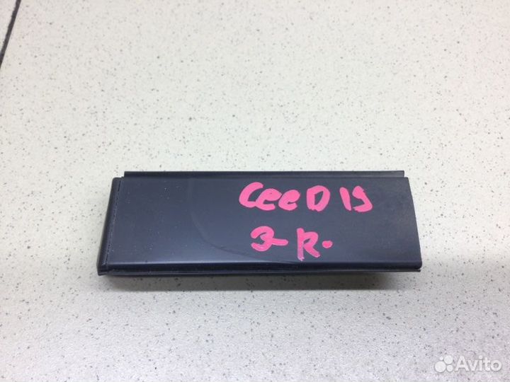 Молдинг крыши задний правый Kia Ceed универсал