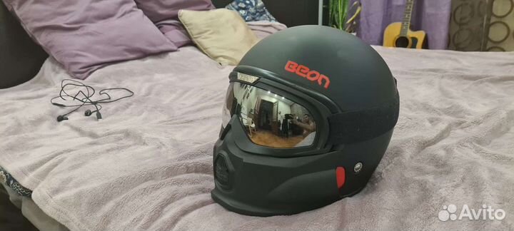 Шлем (снегоход,сноуборд,мото)