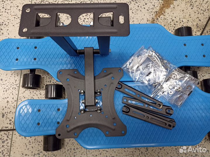 Наклонно-поворотный кронштейн