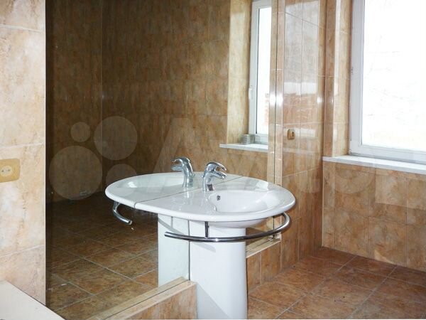 Дом 362 м² на участке 13,5 сот.