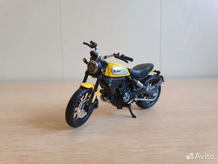 Модели Мотоциклов Ducatti Серия shell 1/18