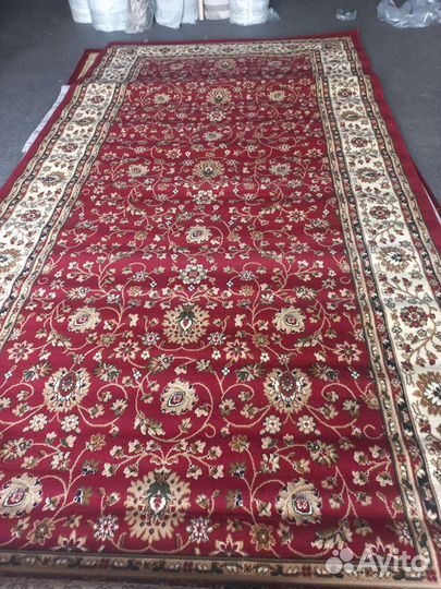 Ковер шерстяной новый