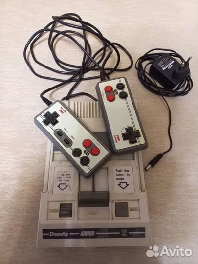 Игровая приставка Dendy Junior Steepler 1993 год