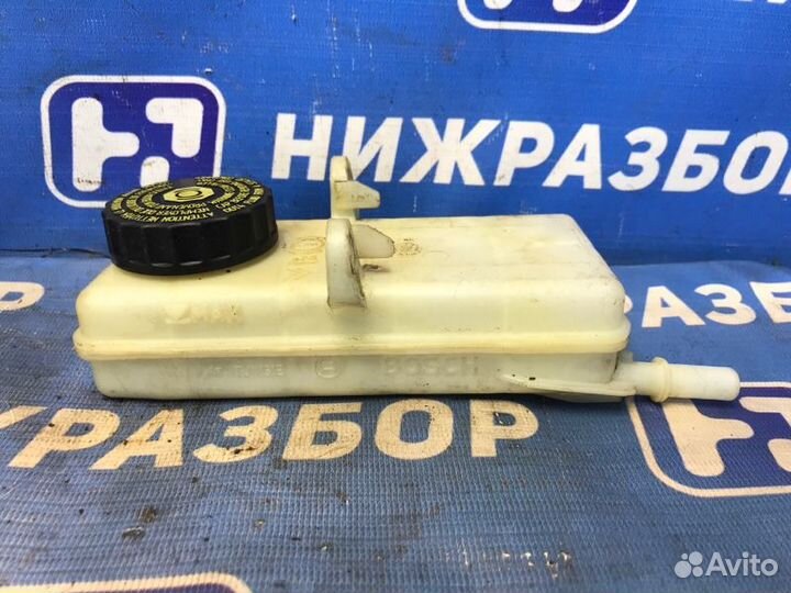 Бачок главного тормозного цилиндра Peugeot 308 1.6