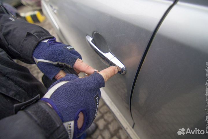 Открыть машину. Вскрытие авто. Вскрыть автомобиль