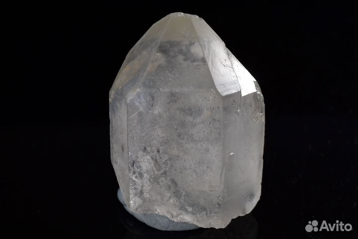 Кварц с дюмортьеритом. Лот №828