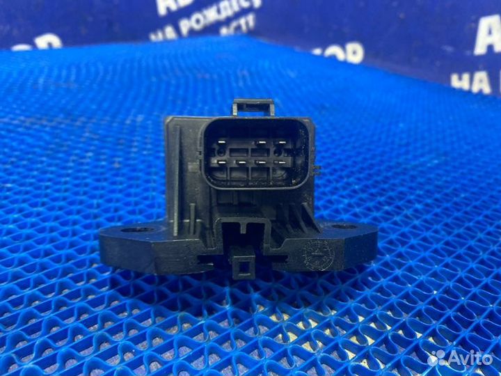 Блок управления топливным насосом Ford Explorer