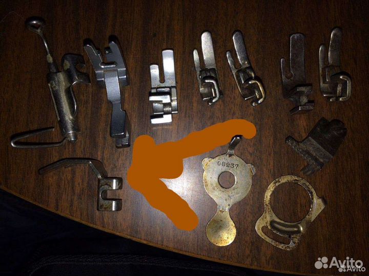 Запчасти от старых швейных машин