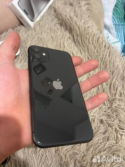 iPhone 11, 128 ГБ