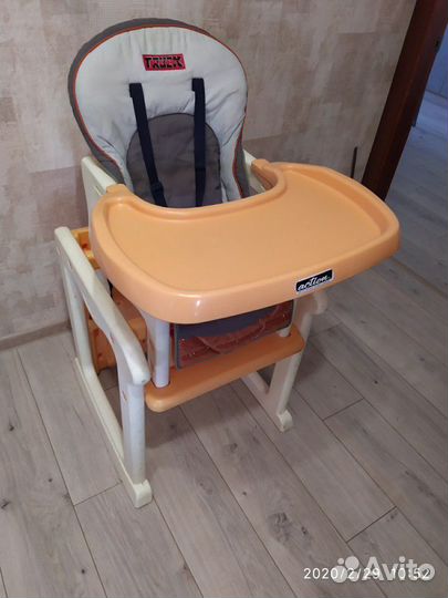 Стул для кормления