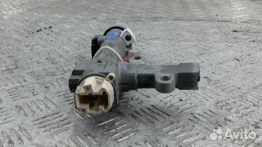 Замок зажигания infiniti QX56 (67F08J101)