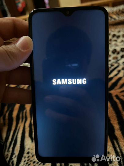 Телефон Samsung galaxy a10
