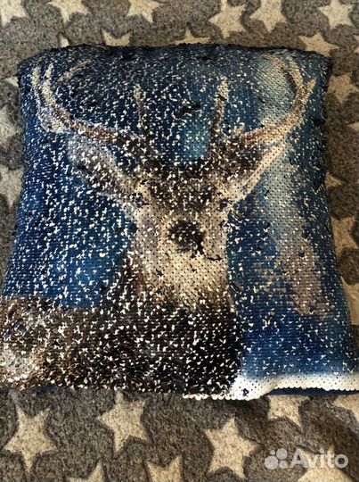 Подушка с пайетками