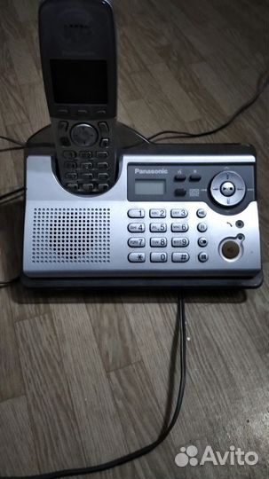 Радиотелефон.Panasonic