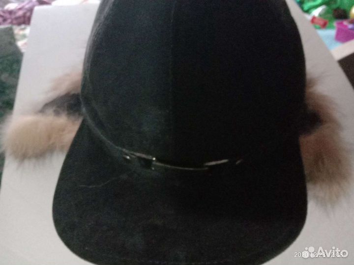 Шапка ушанка на заклепках